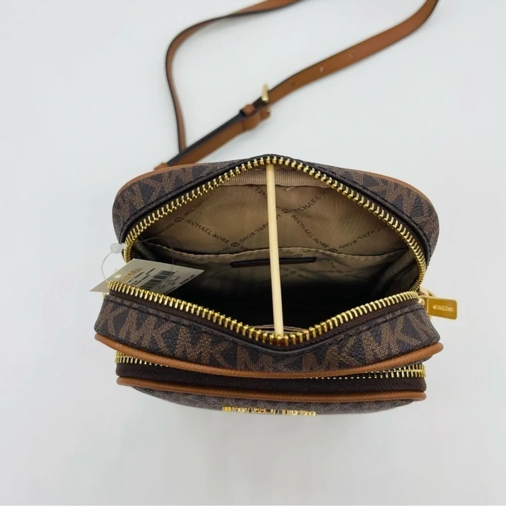 Michael Kors Medium NS Chain Xbody
Bag Brown - Picture 9 of 11